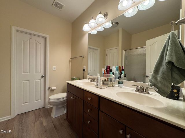 216 Murray Glen Drive, Cary, NC 27519