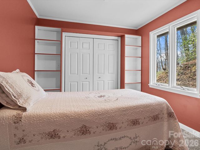 200 Canterbury Road, Cullowhee, NC 28723