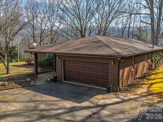 200 Canterbury Road, Cullowhee, NC 28723