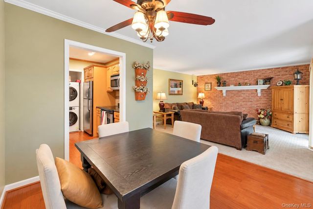107 Richmond Boulevard 4B, Ronkonkoma, NY 11779
