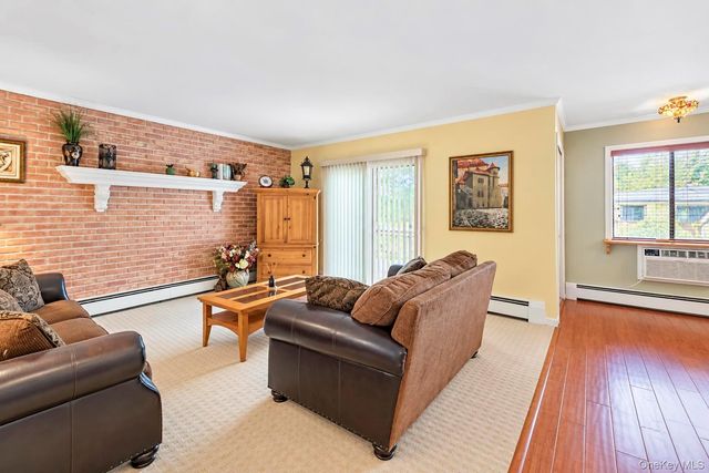 107 Richmond Boulevard 4B, Ronkonkoma, NY 11779