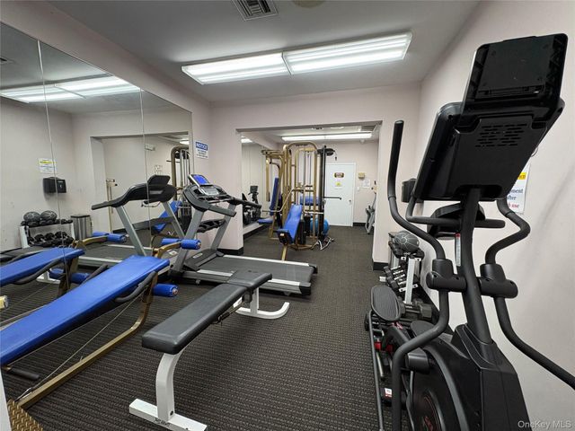 107 Richmond Boulevard 4B, Ronkonkoma, NY 11779