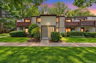 107 Richmond Boulevard 4B, Ronkonkoma, NY 11779