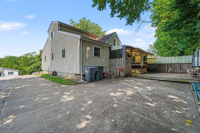 2537&2539 Enid Avenue, Crescent Springs, KY 41017