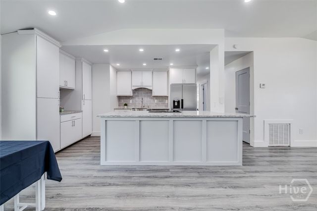 320 Wilshire Boulevard, Savannah, GA 31419