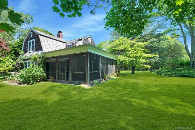 90 Old Depot Road, Quogue, NY 11959