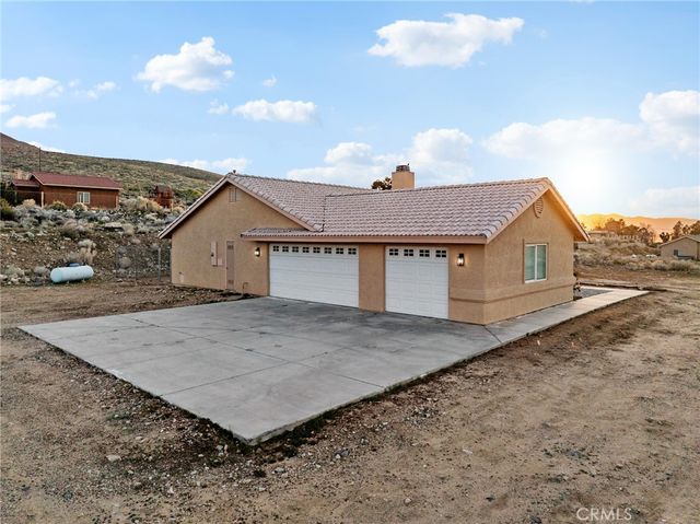 9230 Allegra Vista, Apple Valley, CA 92308