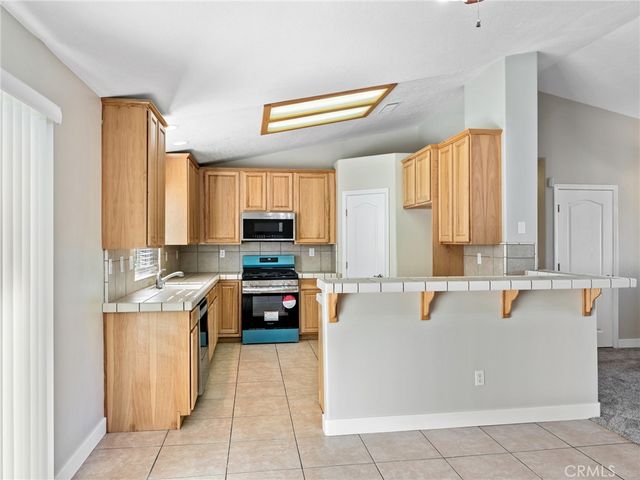 9230 Allegra Vista, Apple Valley, CA 92308