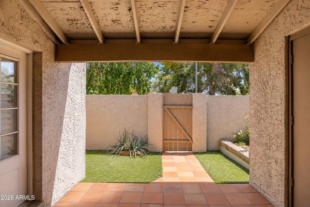 1141 E BERYL Avenue, Phoenix, AZ 85020