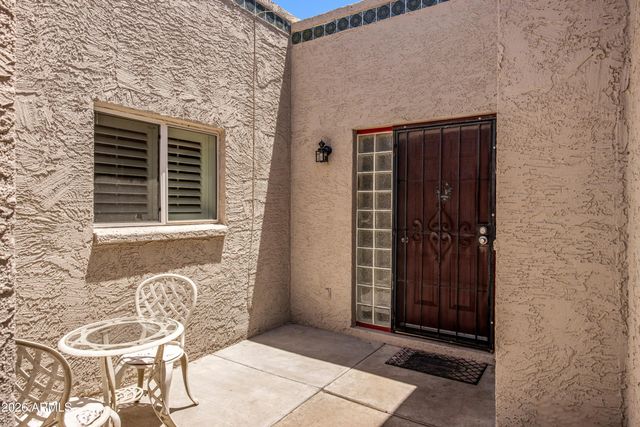 1141 E BERYL Avenue, Phoenix, AZ 85020