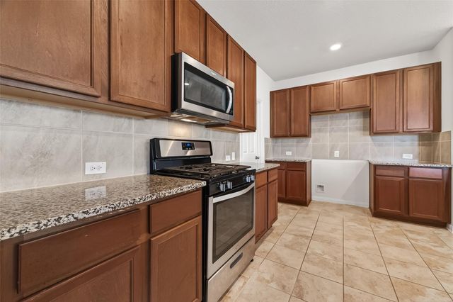 4906 Hickory Deer Lane, Richmond, TX 77406