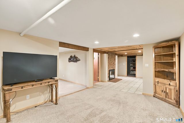 64 Davenport Road, West Hartford, CT 06110