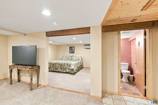 64 Davenport Road, West Hartford, CT 06110