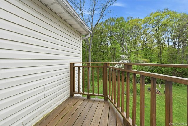 9 Oxford Court, Wheatley Heights, NY 11798