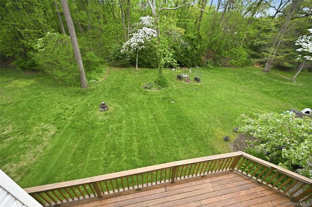 9 Oxford Court, Wheatley Heights, NY 11798
