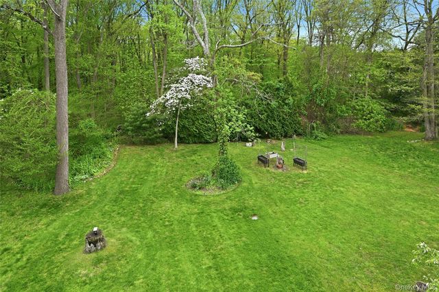 9 Oxford Court, Wheatley Heights, NY 11798