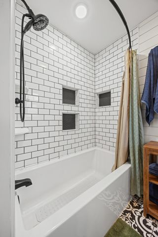 864 Escondida Road, Paris, KY 40361