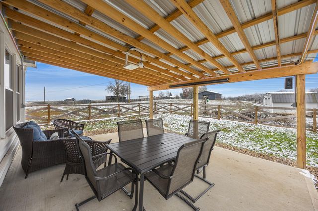 864 Escondida Road, Paris, KY 40361