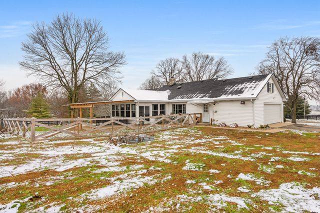 864 Escondida Road, Paris, KY 40361