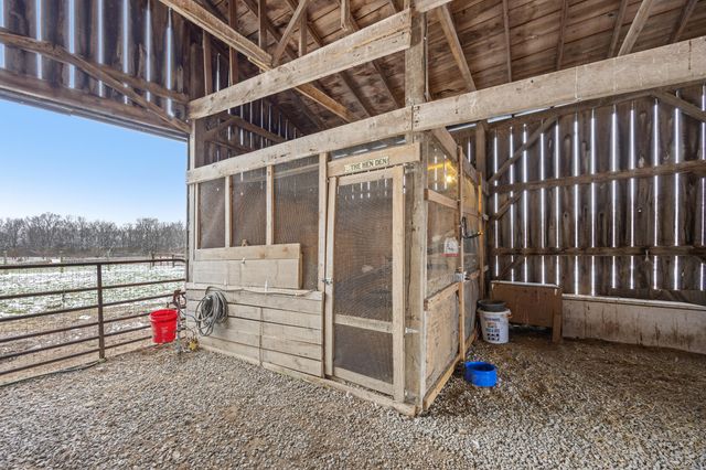 864 Escondida Road, Paris, KY 40361