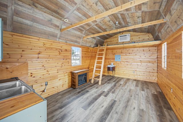 864 Escondida Road, Paris, KY 40361