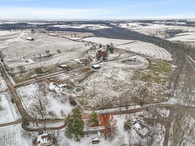 864 Escondida Road, Paris, KY 40361