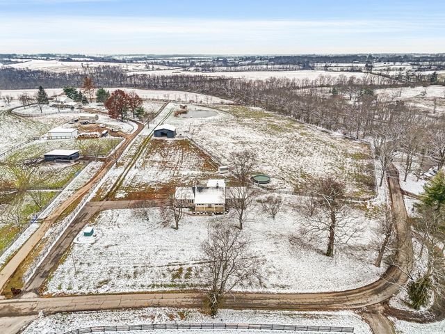 864 Escondida Road, Paris, KY 40361