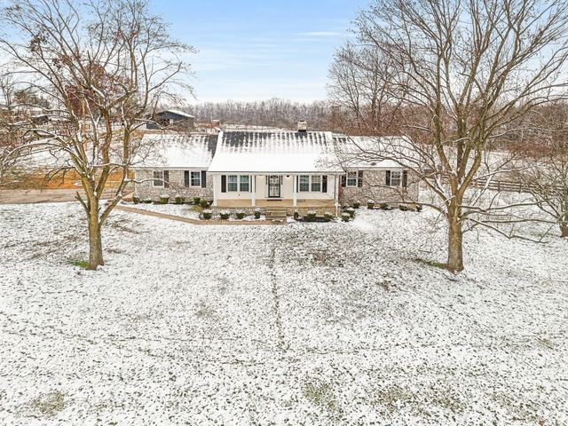 864 Escondida Road, Paris, KY 40361