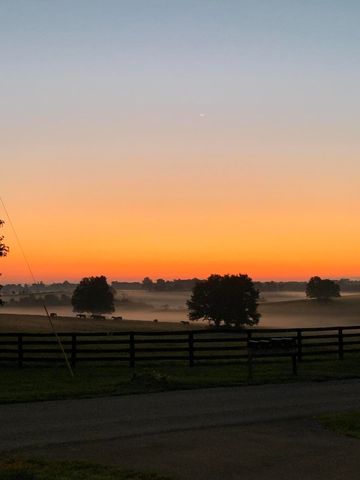 864 Escondida Road, Paris, KY 40361