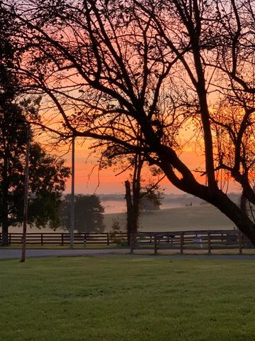 864 Escondida Road, Paris, KY 40361