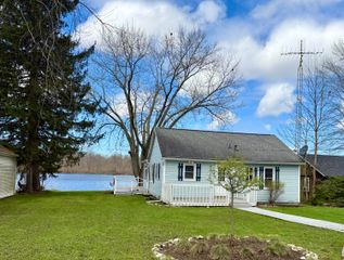 2100 BASS ISLAND PARK Drive, Bainbridge Twp, MI 49111