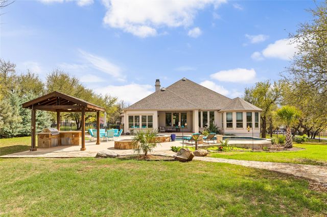 2721 Vista Heights DR, Leander, TX 78641