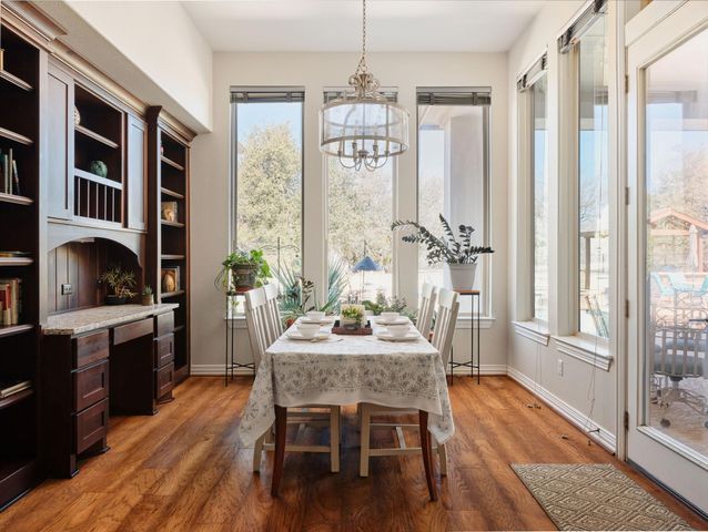 2721 Vista Heights DR, Leander, TX 78641