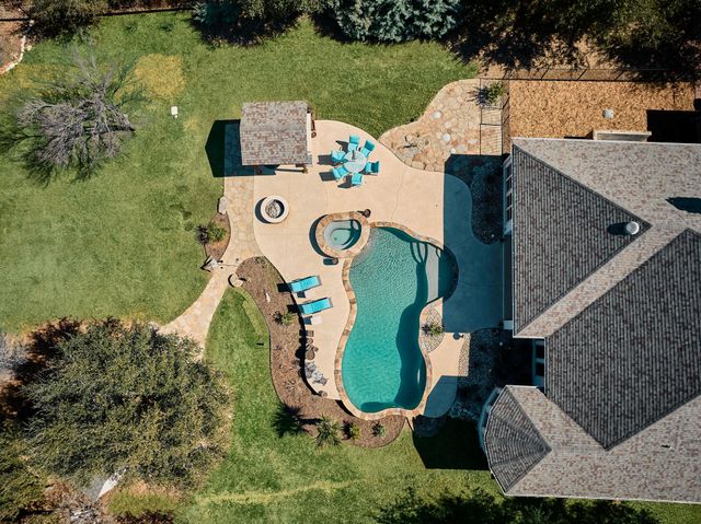2721 Vista Heights DR, Leander, TX 78641