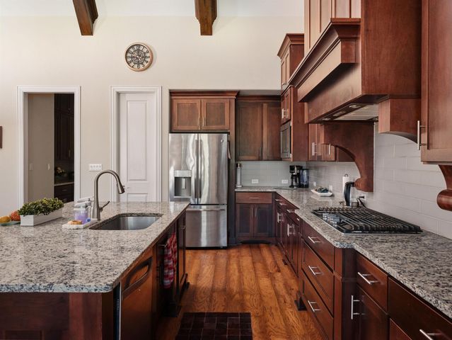 2721 Vista Heights DR, Leander, TX 78641