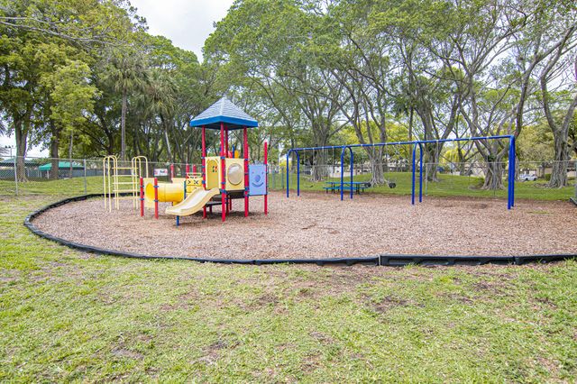 2202 S Cypress Bend Drive 706, Pompano Beach, FL 33069