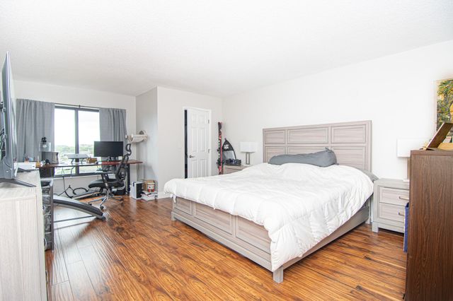 2202 S Cypress Bend Drive 706, Pompano Beach, FL 33069