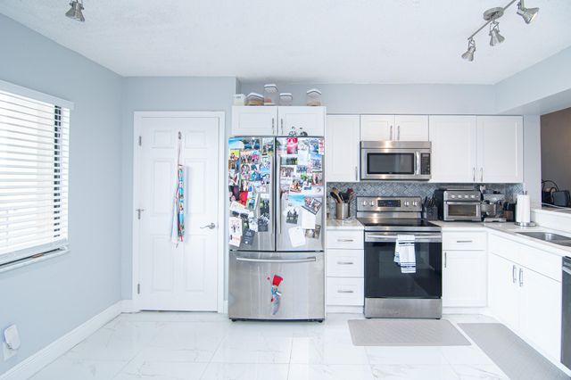 2202 S Cypress Bend Drive 706, Pompano Beach, FL 33069