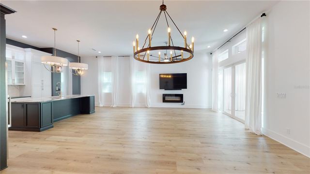 1068 19TH AVENUE N, St Petersburg, FL 33704