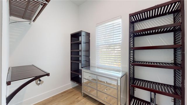 1068 19TH AVENUE N, St Petersburg, FL 33704