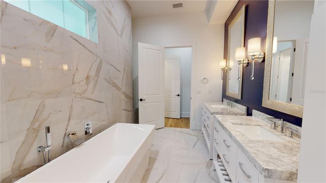 1068 19TH AVENUE N, St Petersburg, FL 33704