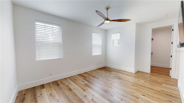 1068 19TH AVENUE N, St Petersburg, FL 33704