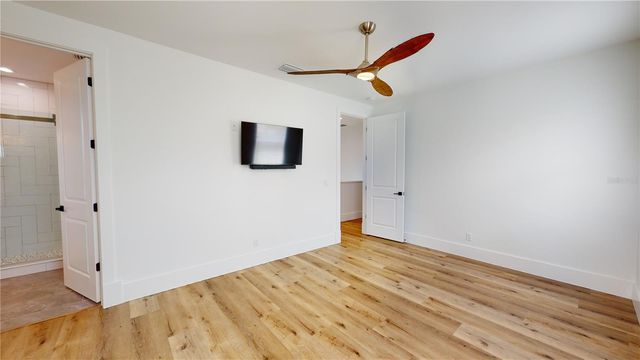 1068 19TH AVENUE N, St Petersburg, FL 33704
