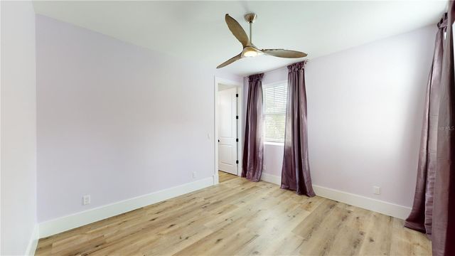 1068 19TH AVENUE N, St Petersburg, FL 33704