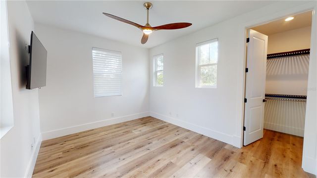 1068 19TH AVENUE N, St Petersburg, FL 33704