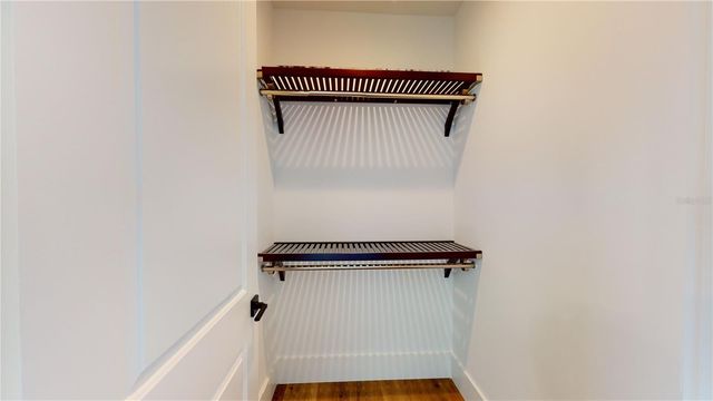 1068 19TH AVENUE N, St Petersburg, FL 33704