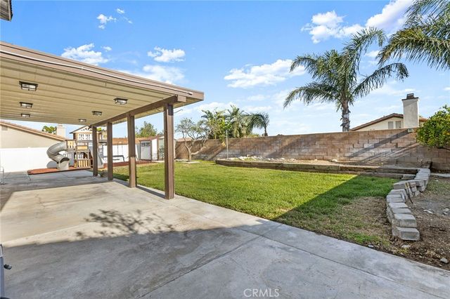 2007 W Windhaven, Rialto, CA 92377