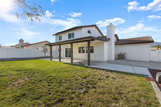 2007 W Windhaven, Rialto, CA 92377