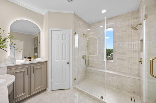 2086 Brentwood Drive, Houston, TX 77019