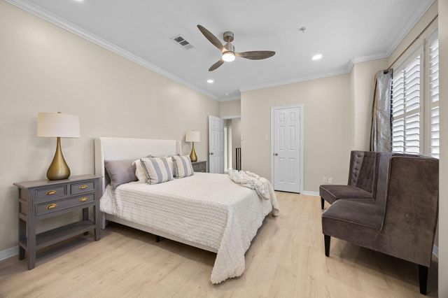 2086 Brentwood Drive, Houston, TX 77019